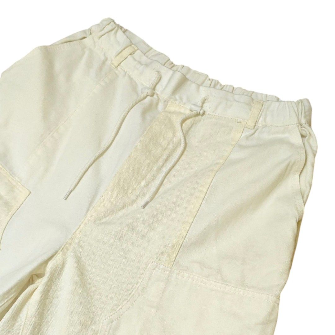 NIKO AND... Twill Carpenter Wide Pants (Category: Trousers) located in Quezon City. Submitted by oldturnedtogold (Listing ID 1470148598, Image 3). Description: NIKO AND... Twill Carpenter Wide Pants Size Free Size (fits Medium) Off-White Waist = 15" - 16.5" flat / 30" - 33" waist circumference Inseam = 25.5" Length = 39" Leg opening = 10" Details: - 100% Cotton Twill fabric - fabric blocking design - garterized waistband with drawstring - adjuste