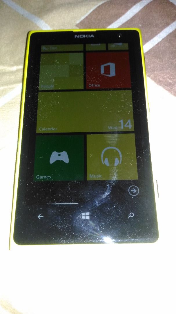 Nokia Lumia 1020 (Windows 8.1 Phone) (Category: Early Generation Mobile Phones) located in Bacolod City. Submitted by thespawn (Listing ID 1470310329, Image 2). Description: Newly replaced battery. Maganda pang photography kasi naka 41-megapixel. Stiff na yung volume down button at power button. Unit only and box..