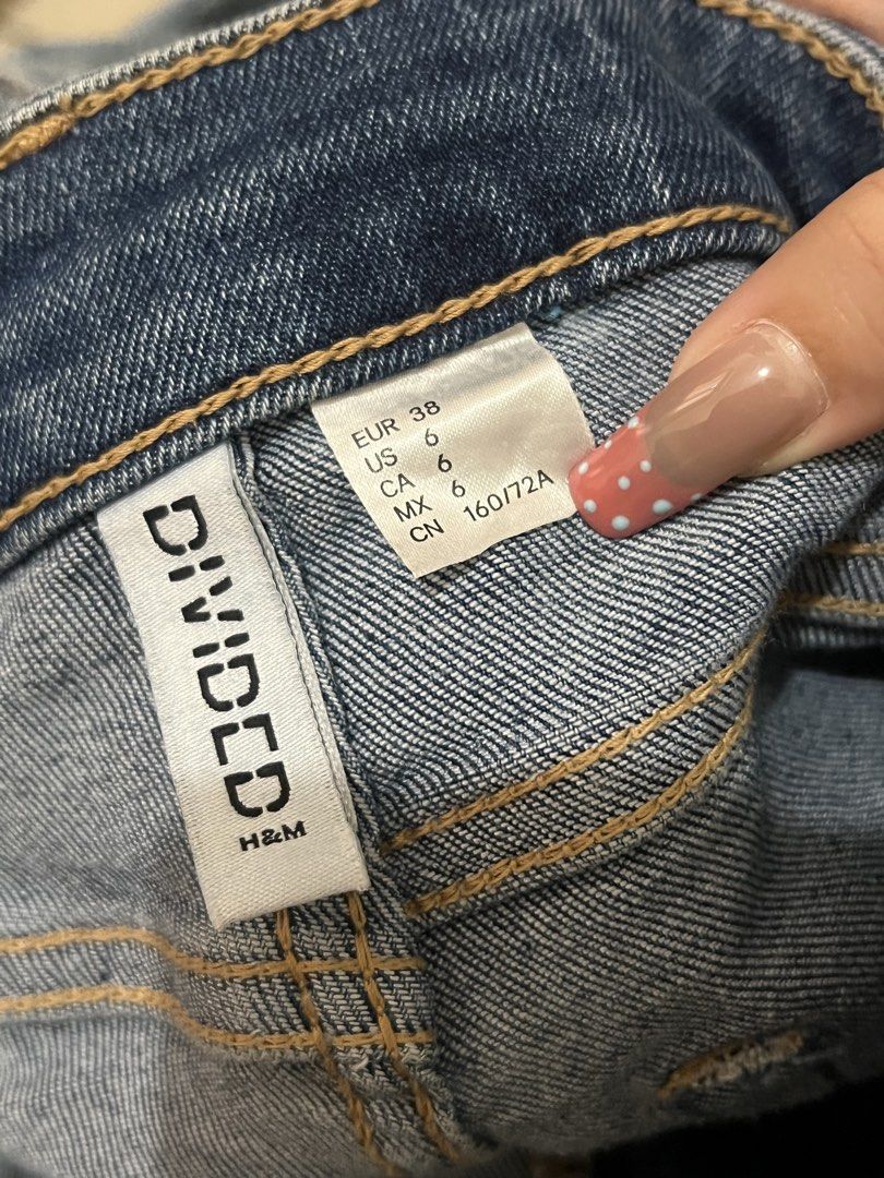 [OG] H&M Flared Denim Jeans (Category: Jeans) located in Pasig City. Submitted by kirstenswardrobe (Listing ID 1470239884, Image 3). Description: ♡ Trusted and honest seller! ♡ 100% legit items ♡ Will send actual photos upon request ♡ No hidden flaws; condition will be disclosed honestly ♡ Please buy responsibly. Thank you! 🤍.