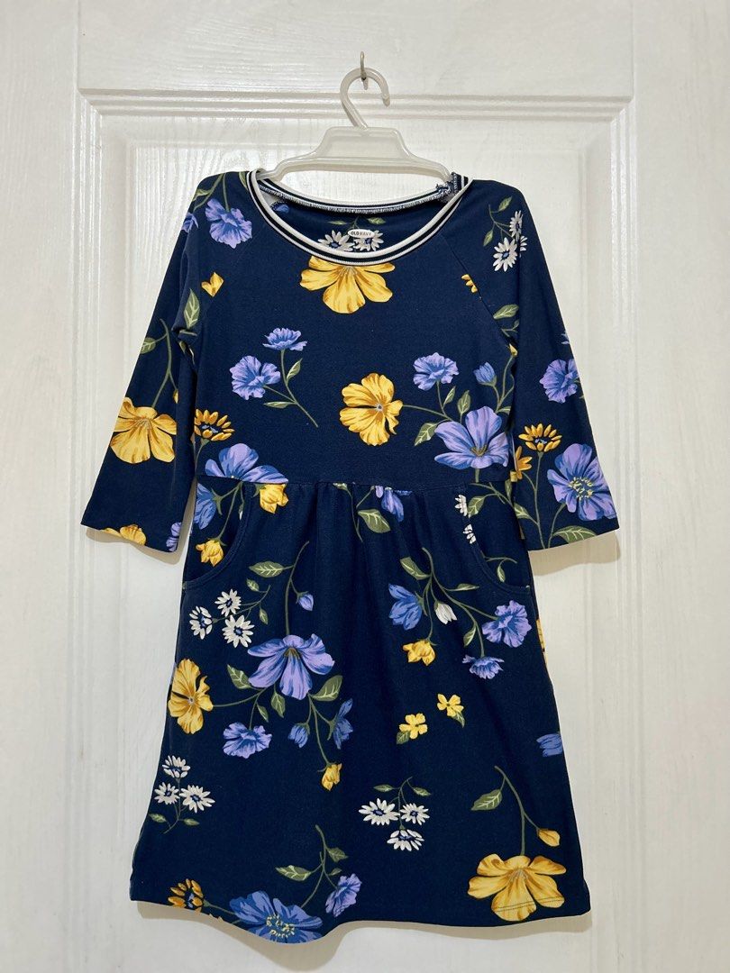 Old Navy Cotton Dress (Category: Babies & Kids Fashion) located in Manila. Submitted by kdy0024 (Listing ID 1470240748, Image 3). Description: Size 6-7. Very nice in actual. Soft cotton ang fabric kaya super comfy. 📍batasan hills, QC.