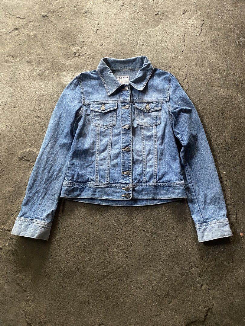 Old Navy Denim Jacket Blue Size M (Category: Coats, Jackets and Outerwear) located in Caloocan City. Submitted by remythrift (Listing ID 1470188886, Image 1). Description: - Brand: Old Navy - Size: Medium - Material: 100% Cotton (Made in Indonesia) - Design: Classic collar, button-up front, two chest pockets - Style: Versatile basic layering piece for tees or dresses.