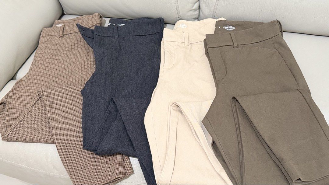 Old Navy High Ride Pixie Skinny (Category: Other Bottoms) located in Makati City. Submitted by decluttersellmystuff (Listing ID 1470171121, Image 1). Description: Bought 1,600 each at Old Navy. Lightly used. Size no longer fits me. Php 350 each. All in php 1000 Negotiable.