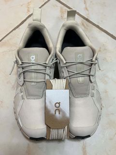 (Category: ) located in . Submitted by closetclub308 (Listing ID 1470188382, Image 1). Description: .