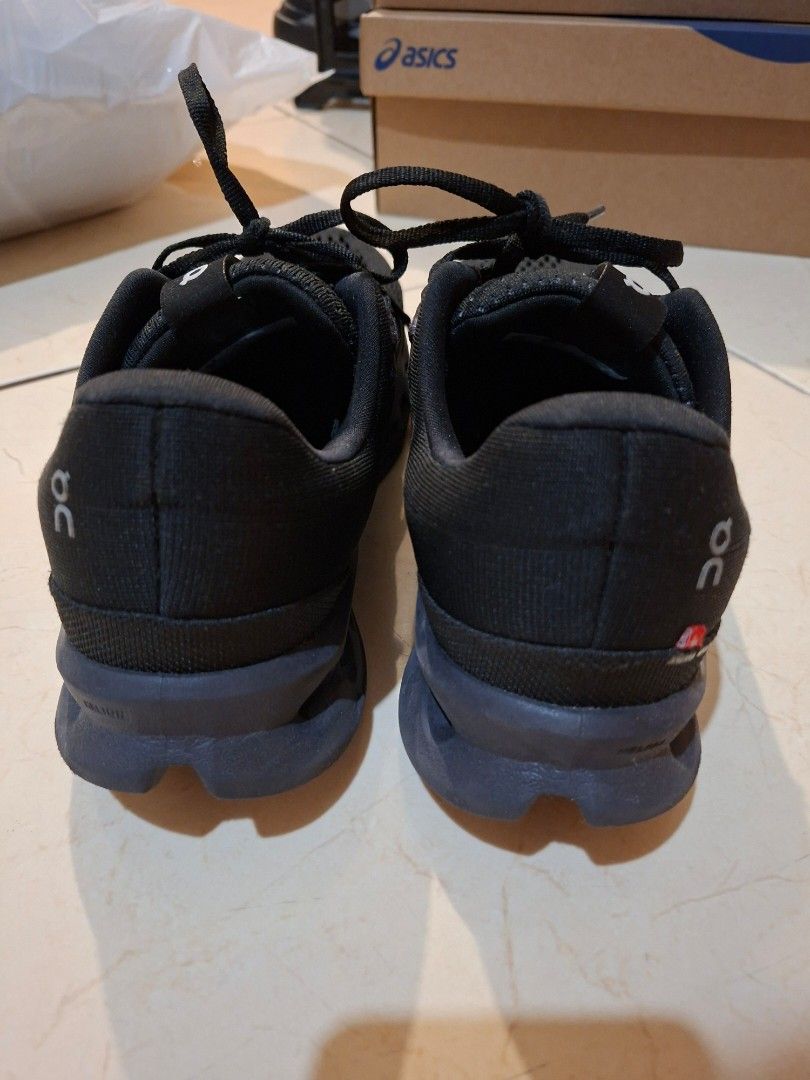 On Cloudsurfer Mens 7.5 US (Category: Casual Shoes) located in Manila. Submitted by matt014 (Listing ID 1470248124, Image 2). Description: FOR SALE: On Cloudsurfer Used, no more box US 7.5 Mens With minor issue, see last photo P2,500.00.