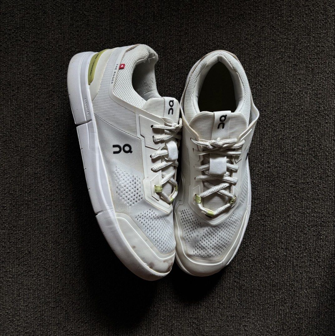 On Running THE ROGER Pro tennis (Category: Sneakers) located in Pasig City. Submitted by bootsoftravel_ph (Listing ID 1470216876, Image 1). Description: On Running THE ROGER Pro tennis used - Good FOR SALE Pair only FREE shipping!!! Issue: slight drags and washable stains Price ₱2,495 size: EU 44.5 / UK 10 / US 10.5 Guaranteed 100% Legit 💯 We ship nationwide 🚚.