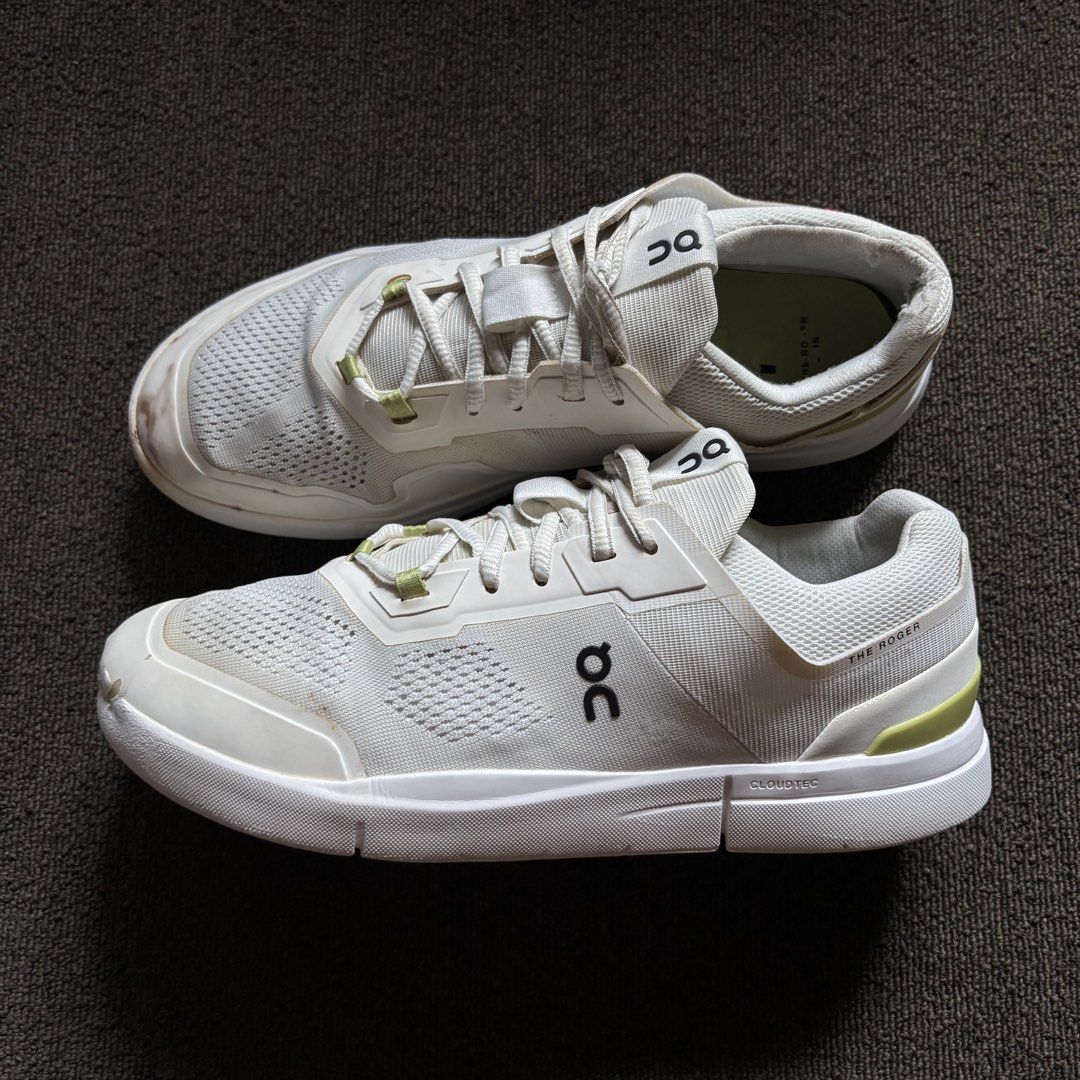 On Running THE ROGER Pro tennis (Category: Sneakers) located in Pasig City. Submitted by bootsoftravel_ph (Listing ID 1470216876, Image 3). Description: On Running THE ROGER Pro tennis used - Good FOR SALE Pair only FREE shipping!!! Issue: slight drags and washable stains Price ₱2,495 size: EU 44.5 / UK 10 / US 10.5 Guaranteed 100% Legit 💯 We ship nationwide 🚚.