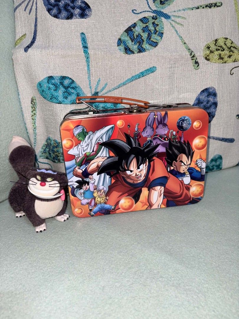 BUNDLE One Piece x PansonWorks Mini Totes & Dragon Ball Super Tin Boxes Bundle (4 Pcs) (Category: Figurines & Statues) located in Quezon City. Submitted by peachhalves (Listing ID 1470157471, Image 1). Description: Selling this authentic 4-piece anime merch bundle featuring One Piece and Dragon Ball Super. Great value set to boost your collection shelf! 📦 WHAT’S INCLUDED: 1️⃣ One Piece x PansonWorks Mini Canvas Totes (2 Bags) 2️⃣ Dragon Ball Sup