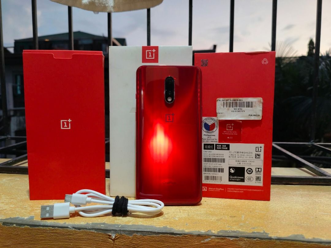OnePlus 7T 8GB RAM / 256GB ROM – Red (Category: OnePlus) located in Taguig. Submitted by akosimilo2026 (Listing ID 1470260775, Image 3). Description: FOR SALE: OnePlus 7T 8GB RAM / 256GB ROM – Red 📱 Original OnePlus 7T 8GB RAM / 256GB Storage Red color With original box and USB cable ISSUE: Walang display, needs LCD replacement. Maliban sa LCD, wala nang ibang known issue. Good for repair or personal use after repair. 📍 Taguig PM sa sure buyer.