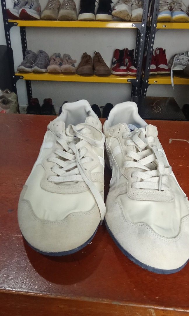 Onitsuka Tiger 🐅 67 (Off White) (Category: Sneakers) located in Cainta. Submitted by wichaelthriftstall (Listing ID 1470307211, Image 3). Description: size 11 euro 45 28.5cm location Cainta Rizal (Sto.Domingo) payment first before equipped rules. for meet up only dito lang po: Uncle John's Riverside Ortigas Extension near SM East Ortigas. mode of payment - gcash,maya, maribank,gotyme and more. mode of shipping - j&t,lalamove,joyride,grab,angkas 
