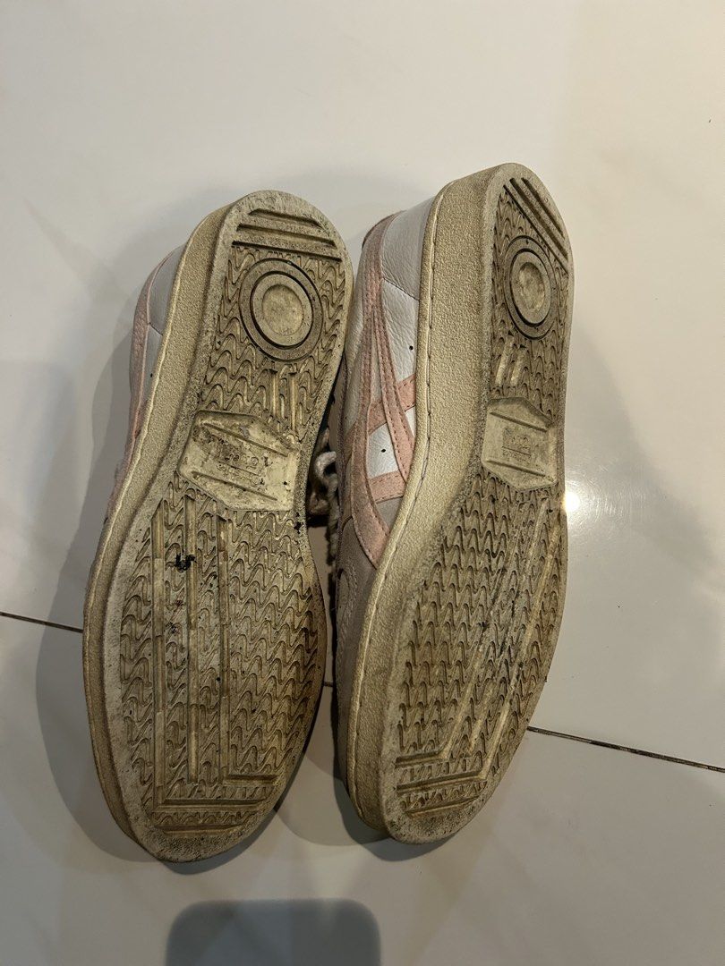Onitsuka Tiger GSM white pink gray (Category: Sneakers) located in Caloocan City. Submitted by shopsnapkookie (Listing ID 1470298724, Image 3). Description: Size US 7.
