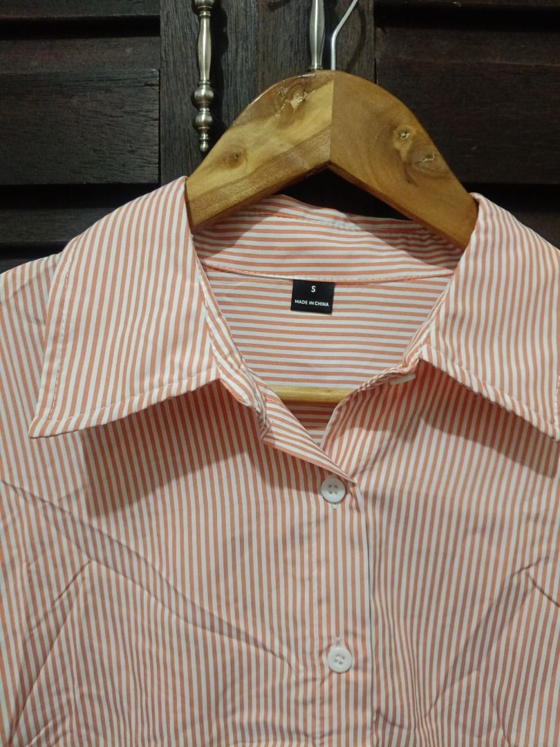 Orange White Striped (Category: Others Tops) located in Manila. Submitted by byjrb (Listing ID 1470201278, Image 1). Description: Size Small on Tag Pero fit sya sa Large to XL With tali sa likod. Ganda nito! 550+ sa app.