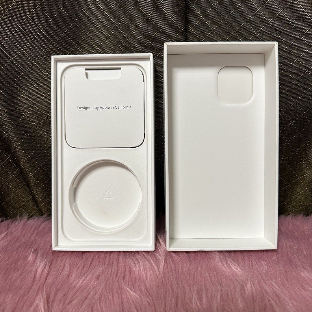 Original Box for iPhone 12 128gb (Category: iPhone 12 Series) located in Pasig City. Submitted by loveyyy08 (Listing ID 1470295122, Image 2). Description: Original box with manuals only For iPhone 12 128gb Purple No unit included :) RFS: No longer needed 📍Location: Pasig Lifehomes 🛵Delivery: Same day delivery/LBC only 💰Mode of Payment: Cash/Bank Transfer .