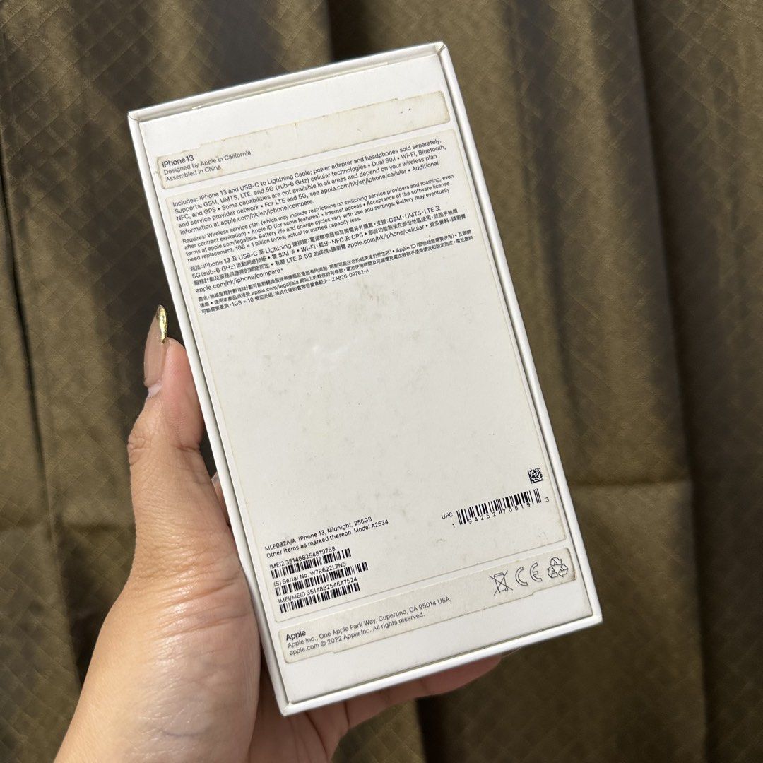 Original box for iPhone 13 256gb Midnight (Category: iPhone 13 Series) located in Pasig City. Submitted by loveyyy08 (Listing ID 1470295617, Image 3). Description: Original box For iPhone 13 256gb Midnight No unit included :) RFS: Not needed anymore 📍Location: Pasig Lifehomes 🛵Delivery: Same day delivery/LBC only 💰Mode of Payment: Cash/Bank Transfer .
