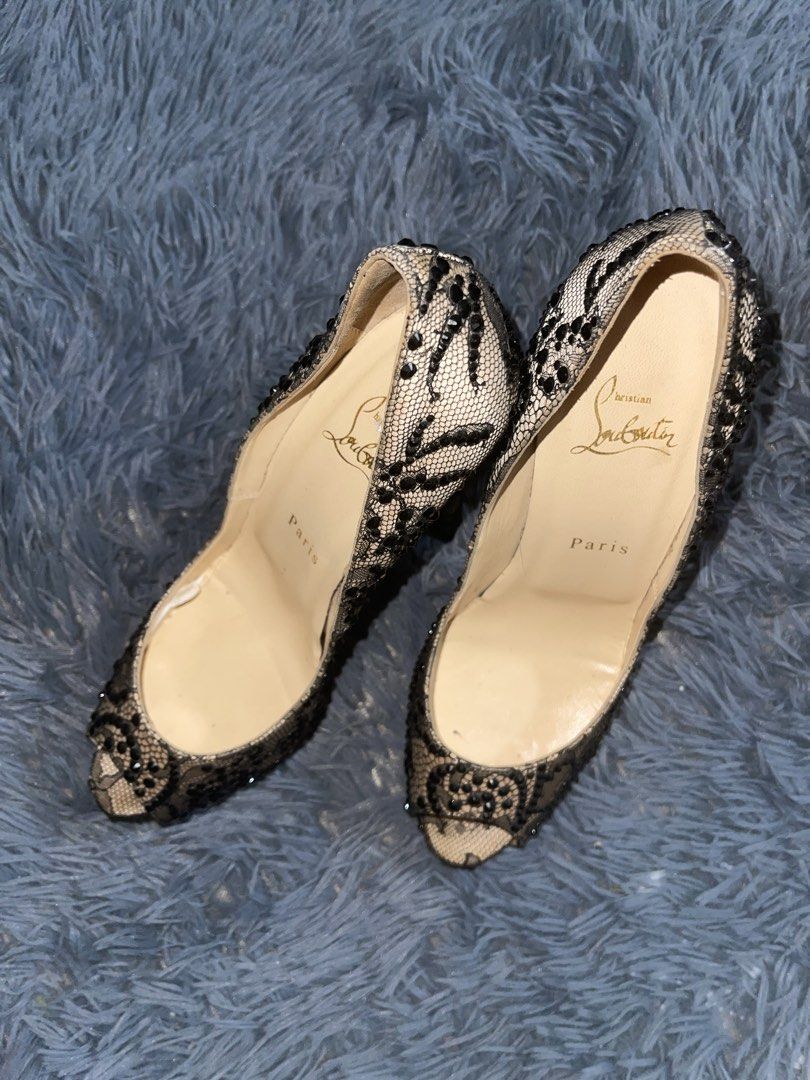 original christian louboutin high heels (Category: Heels) located in Rodriguez. Submitted by annenrtz (Listing ID 1470189631, Image 2). Description: Barely used (3 times only) no box i lost the box bit its 100% original .