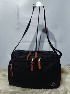 (Category: ) located in . Submitted by secondhand.shop.ph (Listing ID 1470327215, Image 1). Description: .