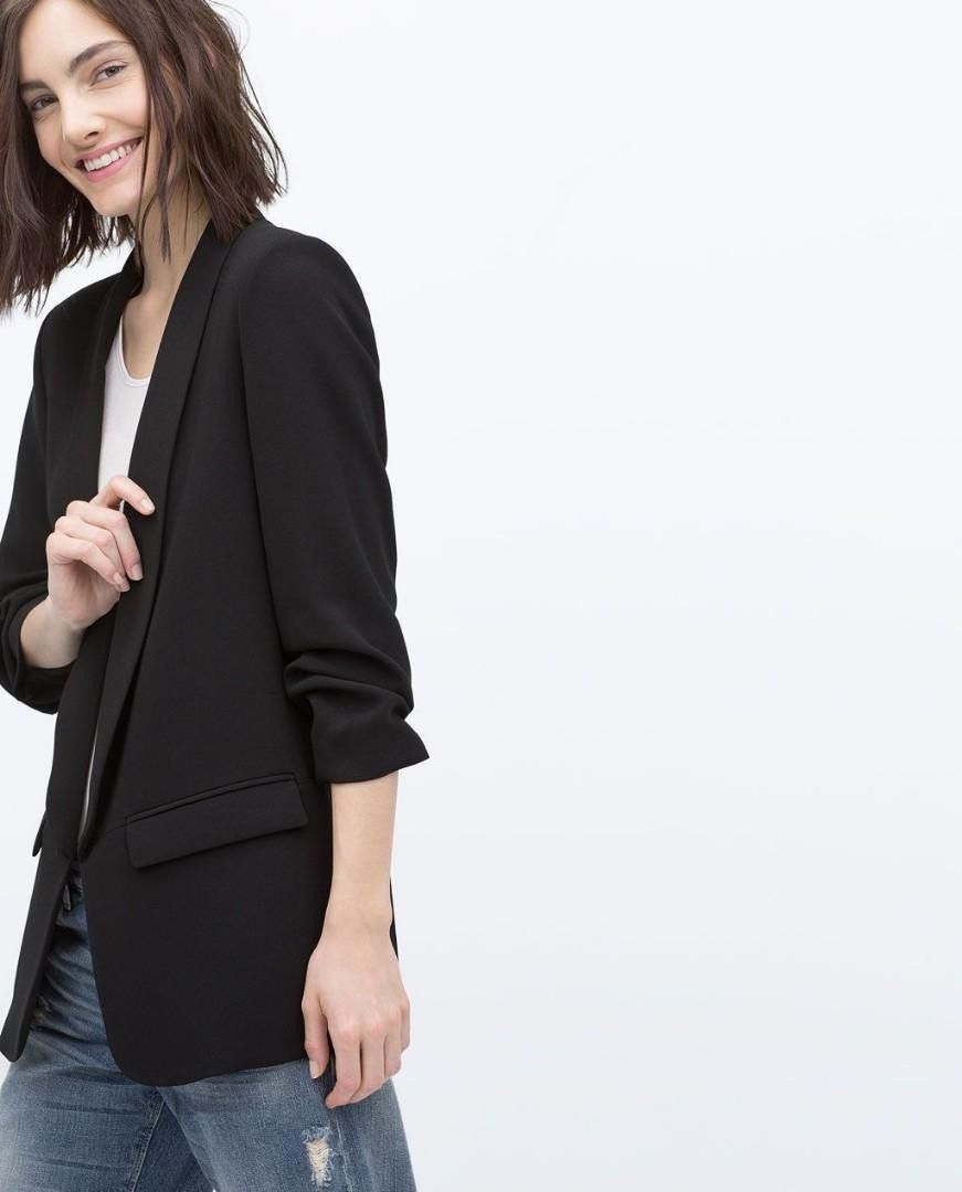 Original Zara Black Blazer (Preloved) (Category: Coats, Jackets and Outerwear) located in Cavite. Submitted by yrdce (Listing ID 1470322599, Image 3). Description: Original, bought in Zara Store (price almost 3k) Size small, no stains Worn once RFS decluttering.