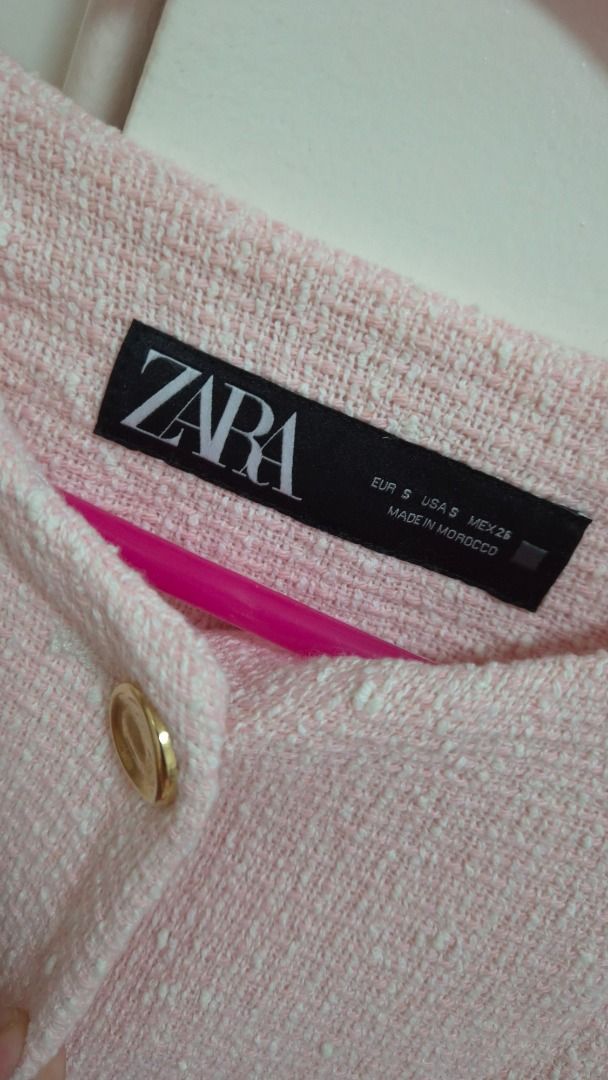 Original Zara Pink Tweed Jacket (Preloved) (Category: Coats, Jackets and Outerwear) located in Cavite. Submitted by yrdce (Listing ID 1470322246, Image 2). Description: Original , bought in Zara store (price almost 4k) Worn once Size small Baby Pink RFS decluttering.
