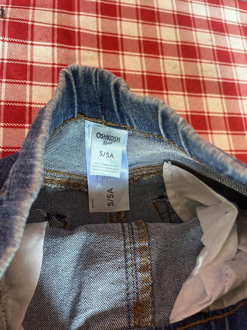 oshkosh denim shorts (Category: Babies & Kids Fashion) located in Quezon City. Submitted by dressingroombylech (Listing ID 1470212605, Image 2). Description: fits 5/6.