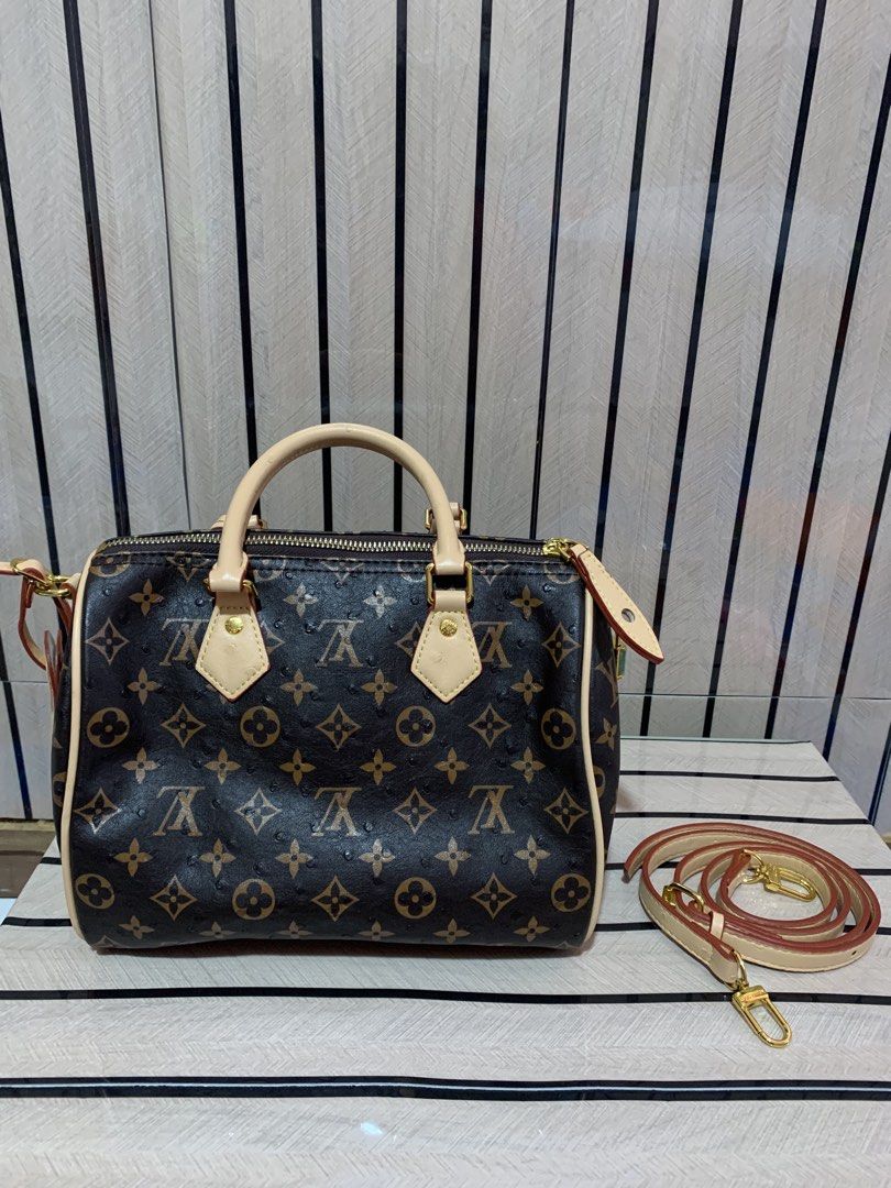 Ostrich Speedy Bando 25 (Category: Cross-body Bags) located in San Fernando. Submitted by preluxuria_online_shop (Listing ID 1470273654, Image 2). Description: .