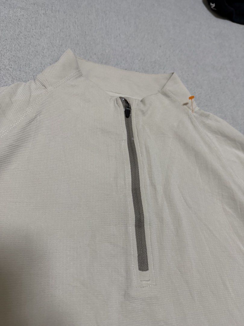 Ozark Trail Textured Performance Quarter Zip Pullover (Category: Activewear) located in Bulacan. Submitted by sanjisthrift (Listing ID 1470315428, Image 3). Description: Size Large Width 21 Length 27.5 Good Condition 9/10 Need wash.