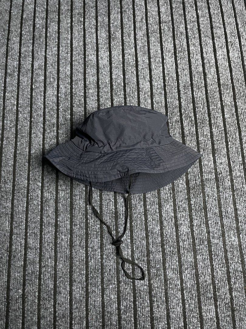Packable Outdoor Bucket Hat (Waterproof) (Category: Caps & Hats) located in Puerto Princesa. Submitted by palawan.swagdealer (Listing ID 1470191789, Image 2). Description: No brand Excellent condition No flaws or signs of use.