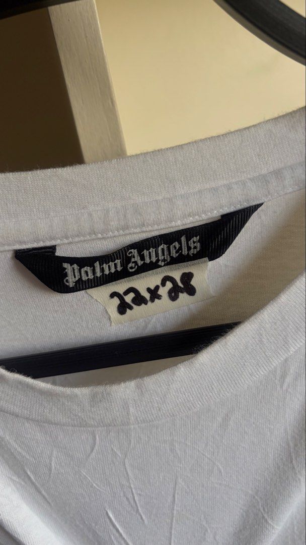 Palm Angels (Category: Tshirts & Polo Shirts ) located in Manila. Submitted by _revault (Listing ID 1470237000, Image 2). Description: .