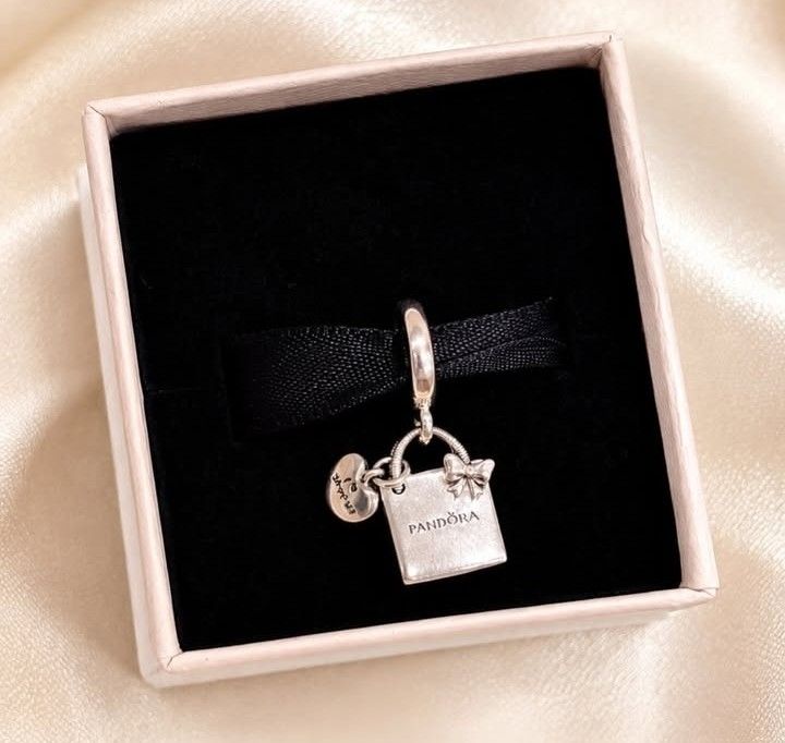 PANDORA BAG CHARM (Category: Charms) located in Pasig City. Submitted by titalana2011991 (Listing ID 1470216877, Image 1). Description: .