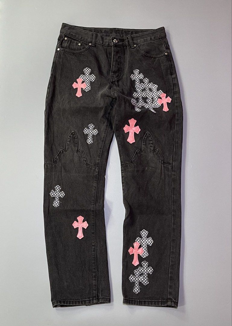 pants for men (Category: Jeans) located in Compostela. Submitted by source_20 (Listing ID 1470240237, Image 1). Description: Ch pants multi patch W32-33 L45 ISSUE METALO LOGO NATANGAL ISANG BOLT PERO SOLID PAYAN 📍DAVAO DE ORO CAN SHIP VIA JNT .
