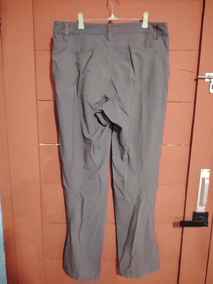 Patagonia (Category: Hiking & Camping) located in Roxas, Palawan. Submitted by dadz30 (Listing ID 1470238275, Image 2). Description: Size 34.