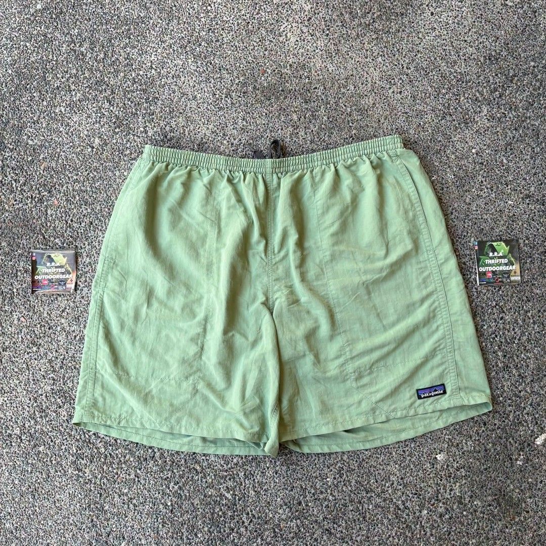 Patagonia Baggies Shorts Men’s (Category: Shorts) located in Caloocan City. Submitted by rjlthrifts (Listing ID 1470182106, Image 3). Description: Patagonia Baggies Shorts Men’s Excellent Condition Color Rate 10/10 XL on Tag 36 - 38 Waist Line 18.5 Length No Issue. Price. 1,380 Loc. South Caloocan Courier. J&T And Flash Express.