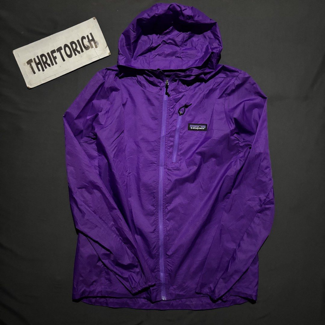 PATAGONIA WINDBREAKER (Category: Coats, Jackets and Outerwear) located in Taytay. Submitted by dwinsapparel (Listing ID 1470252550, Image 1). Description: PATAGONIA WINDBREAKER W-21.5 L- 27 EXCELLENT CONDITION MANIPIS TO WINDRUNNER NEED WASH COMPLETE TAGS.