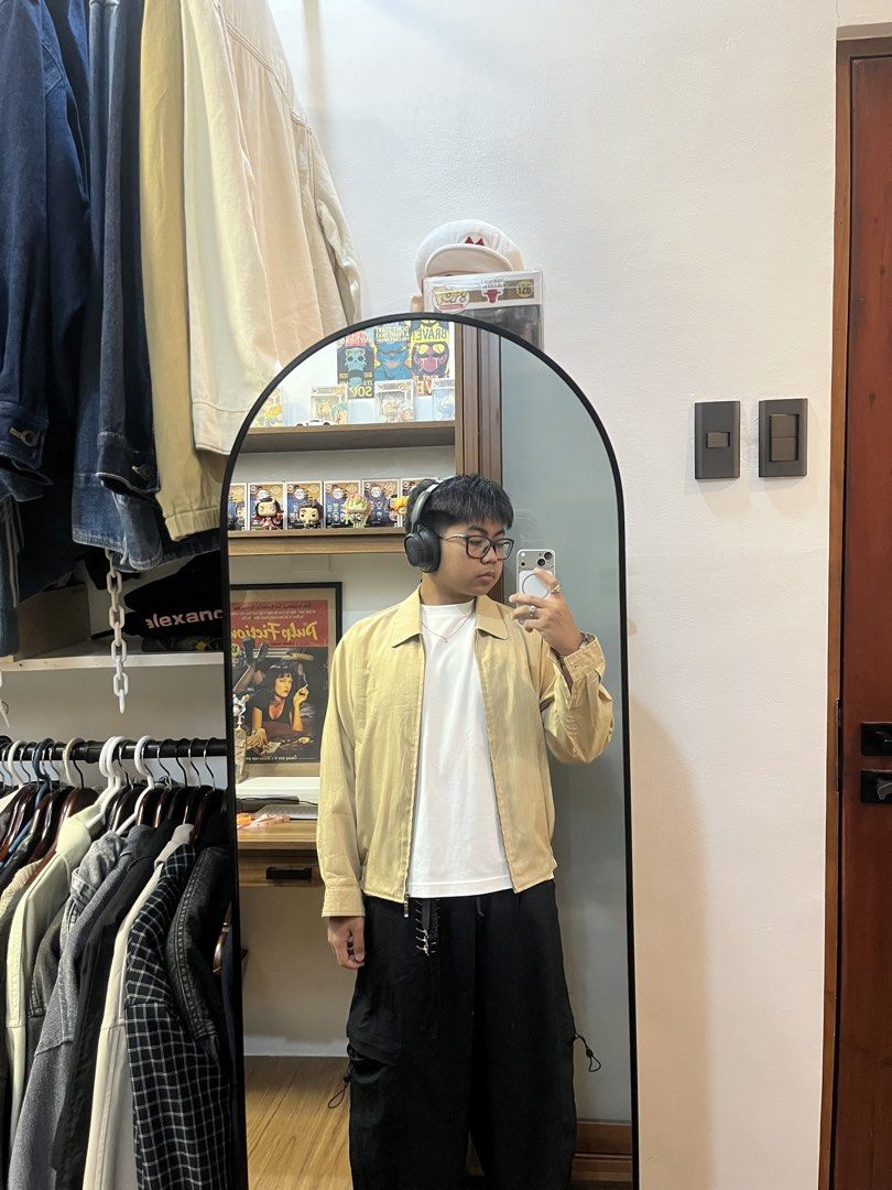 Paviano Italy Lightweight Harrington Jacket (Category: Coats, Jackets and Outerwear) located in Davao. Submitted by spilled.bins (Listing ID 1470267871, Image 3). Description: Paviano Italy Lightweight Harrington Jacket With Shoulder Pads Width: 22.5in Length: 25in Boxy Large Measurement | Fits Medium Inner Lining Needs Repair Excellent Condition . Mine: ₱500 +shipping fee on top . Model Reference: Height: 5’5 feet Weight: 68kg.