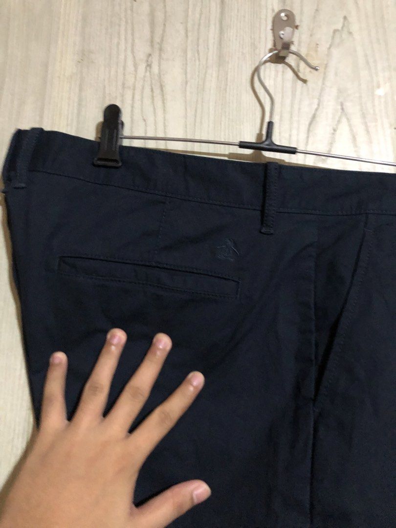 Penguin walkshort (Category: Shorts) located in Ozamiz City. Submitted by mj_thrifts (Listing ID 1470285811, Image 3). Description: Penguin short W:36 hanggang 38 pasok x L:20 Excellent condition 9.5/10 570+sf.