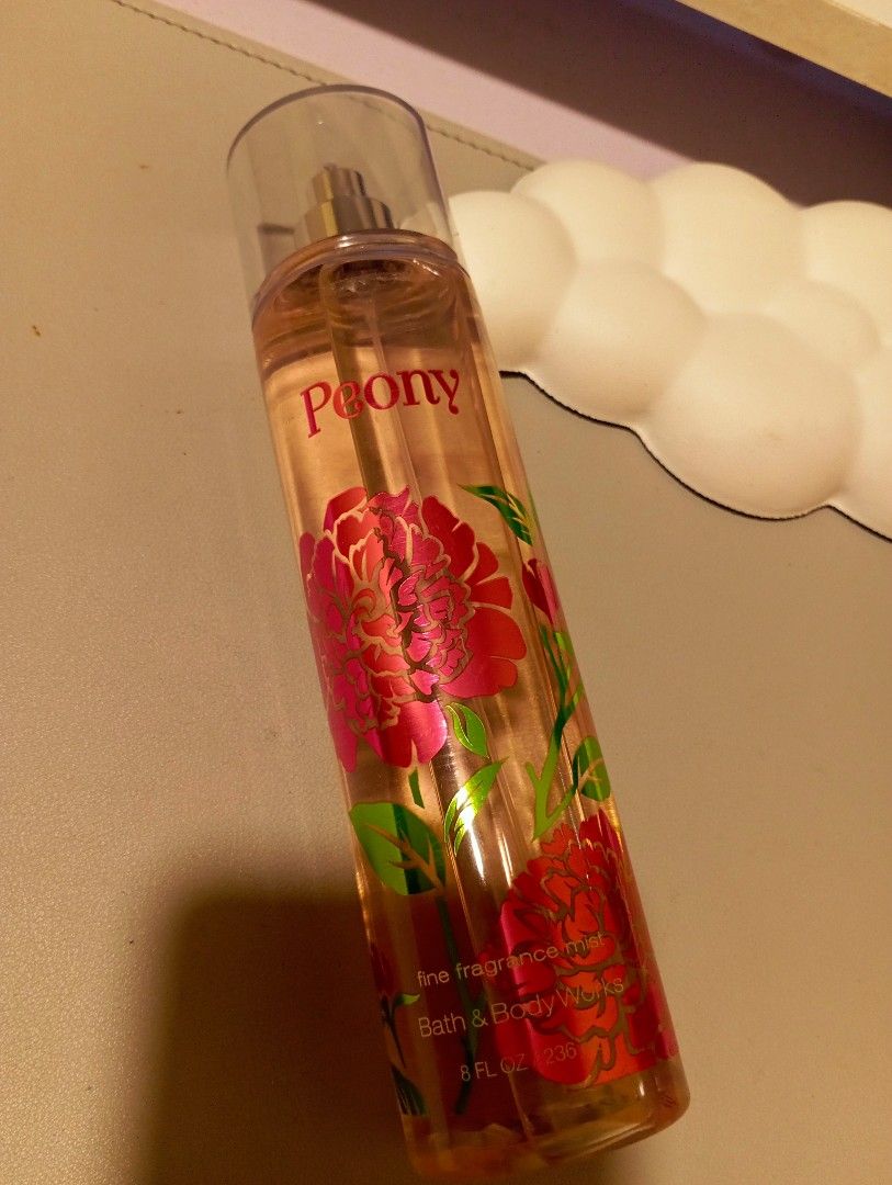 Peony Bath and Body Works Rare (Category: Fragrance & Deodorants) located in Cavite. Submitted by aether-elementph_11 (Listing ID 1470275898, Image 1). Description: original Bought in Italy 🇮🇹 very Rare.