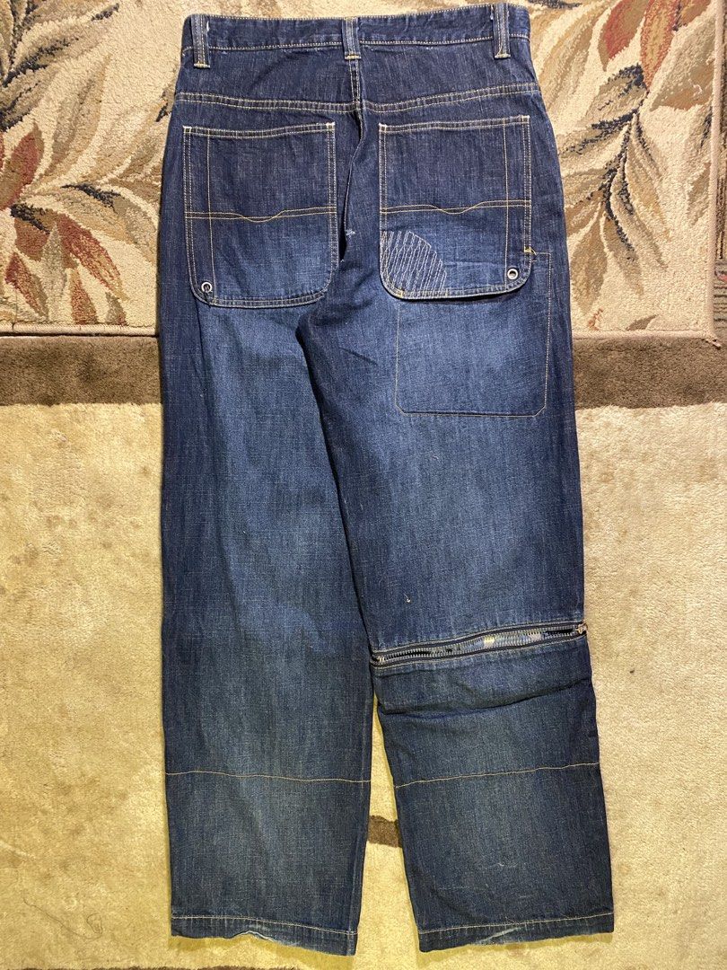 Pepe Jeans 73” (Category: Jeans) located in Baguio. Submitted by where2wear.epbi (Listing ID 1470222874, Image 3). Description: 34*45*14*10 Good Baguio loc Jnt outside Baguio.
