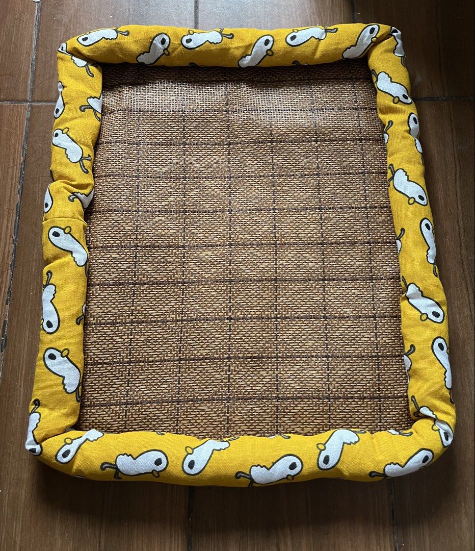 Pet cooling bed with raised bumper (Category: Carpets, Mats & Flooring) located in Dasmarinas. Submitted by kashstashandfinds (Listing ID 1470220464, Image 1). Description: -Sleeping mat with cushioned raised borders for ultimate pet comfort -54x45 (recommended for under 7.5kg).