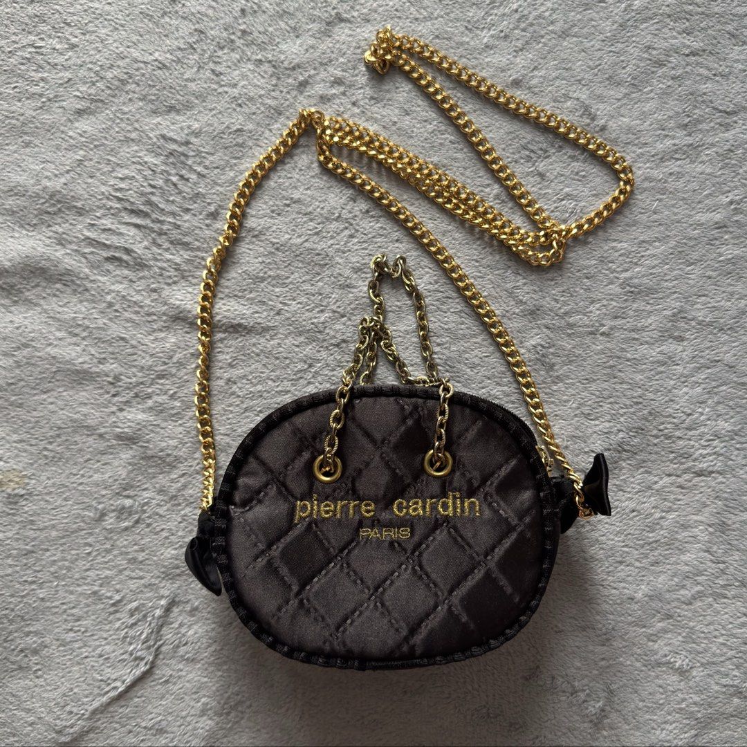 Pierre Cardin body bag (Category: Purses & Pouches) located in Quezon City. Submitted by hintstreet (Listing ID 1470174380, Image 1). Description: .