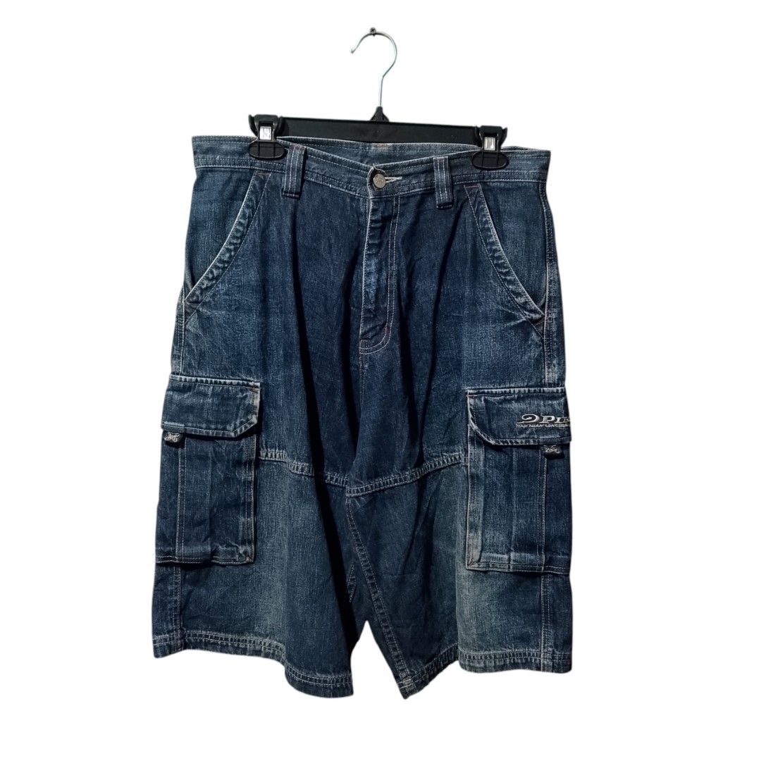 Piko Denim Cargo Short (Category: Shorts) located in Davao. Submitted by outdatedfinds (Listing ID 1470164434, Image 2). Description: For Sale Vintage Piko Hawaiian Longboard Wear Cargo Denim Short Size Large on Tag Fits 32-33 Length 25 Hem 12 Very Good Condition 1200 plus sf Davao City Location Hmu f interested .