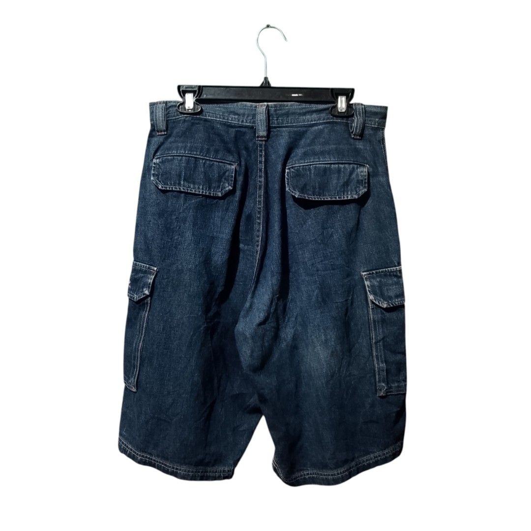Piko Denim Cargo Short (Category: Shorts) located in Davao. Submitted by outdatedfinds (Listing ID 1470164434, Image 3). Description: For Sale Vintage Piko Hawaiian Longboard Wear Cargo Denim Short Size Large on Tag Fits 32-33 Length 25 Hem 12 Very Good Condition 1200 plus sf Davao City Location Hmu f interested .