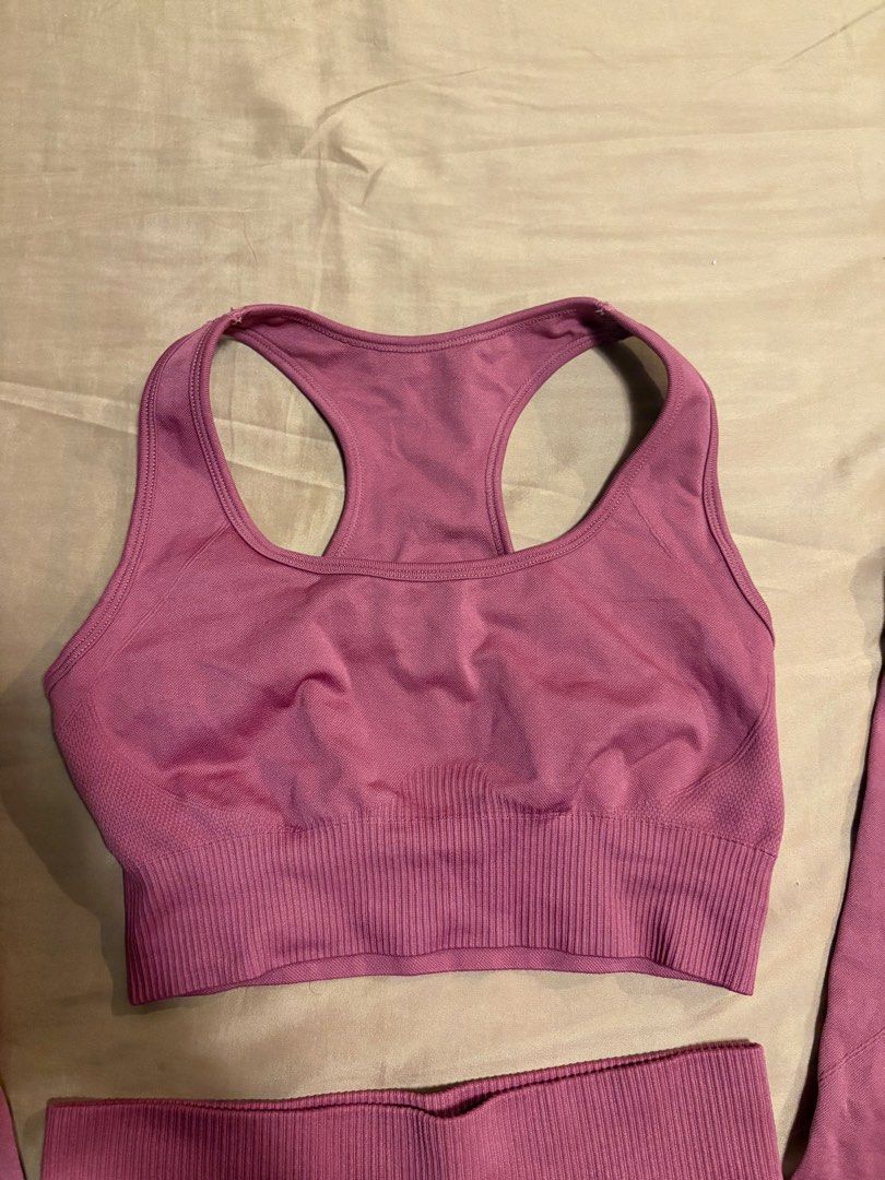 Pink Activewear Set (Category: Activewear) located in Quezon City. Submitted by japfoodl0ver (Listing ID 1470196897, Image 2). Description: - used once - body hugging - fist xs to s - price is firm.
