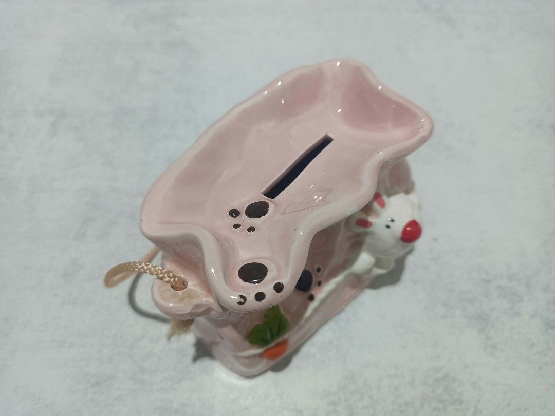 Pink Ceramic Coin Bank (Category: Other Home Decor) located in Davao. Submitted by lotispreloved (Listing ID 1470278174, Image 2). Description: .