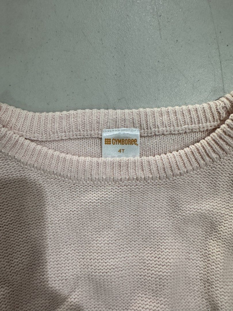 Pink knitted comfy (Category: Babies & Kids Fashion) located in Mandaluyong City. Submitted by lovely_things_ph (Listing ID 1470214032, Image 1). Description: .