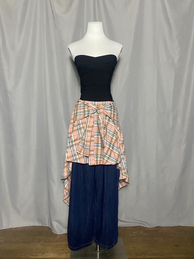 Plaid asymmetrical skirt (Category: Skirts) located in Las Pinas. Submitted by ipickyou (Listing ID 1470291259, Image 2). Description: Unwashed Condition: 10/10 𝗠𝗲𝗮𝘀𝘂𝗿𝗲𝗺𝗲𝗻𝘁𝘀 𝘄𝗵𝗲𝗻 𝗹𝗮𝗶𝗱 𝗳𝗹𝗮𝘁: -Waist: 91/2-18” .