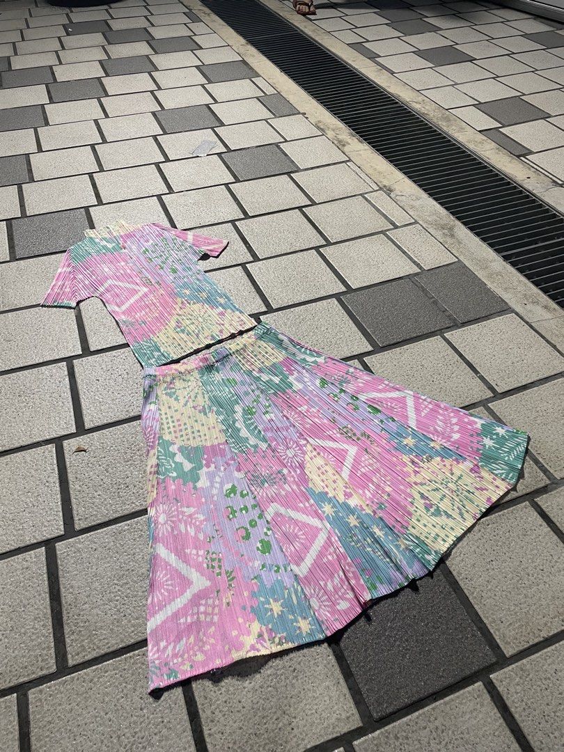 Pleats Please Complete set (Category: Activewear) located in Manila. Submitted by michaelcollection28 (Listing ID 1470275592, Image 2). Description: .