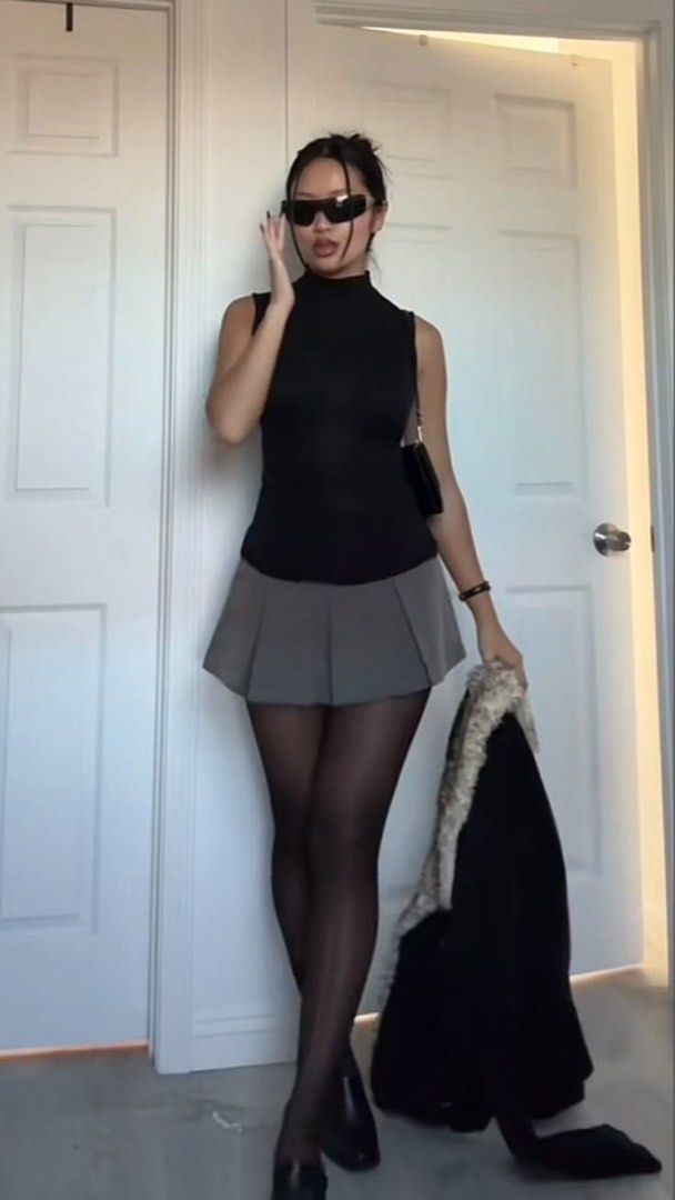 Plus Size aesthetic grey skirt (Category: Skirts) located in Davao. Submitted by pompomnna (Listing ID 1470221304, Image 1). Description: Size:37-38 inc (Stretchable) Used twiced only Dm for actual pic of the skirt Has inner shorts .