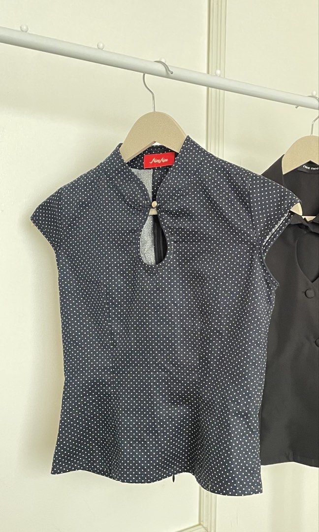 Polka Dot Drop Top (Category: Others Tops) located in Binan City. Submitted by vnm.market (Listing ID 1470320963, Image 1). Description: NeeNee Headwear Polka Dot Drop Top XS New Stock Dark Blue.