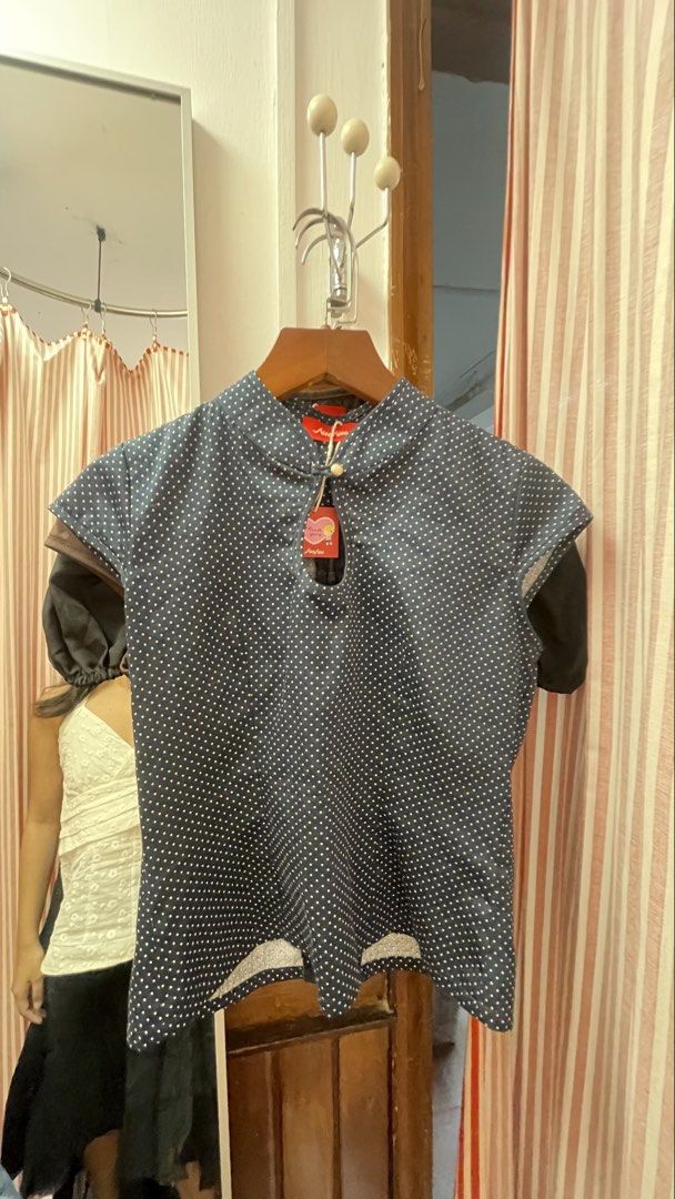 Polka Dot Drop Top (Category: Others Tops) located in Binan City. Submitted by vnm.market (Listing ID 1470320963, Image 2). Description: NeeNee Headwear Polka Dot Drop Top XS New Stock Dark Blue.
