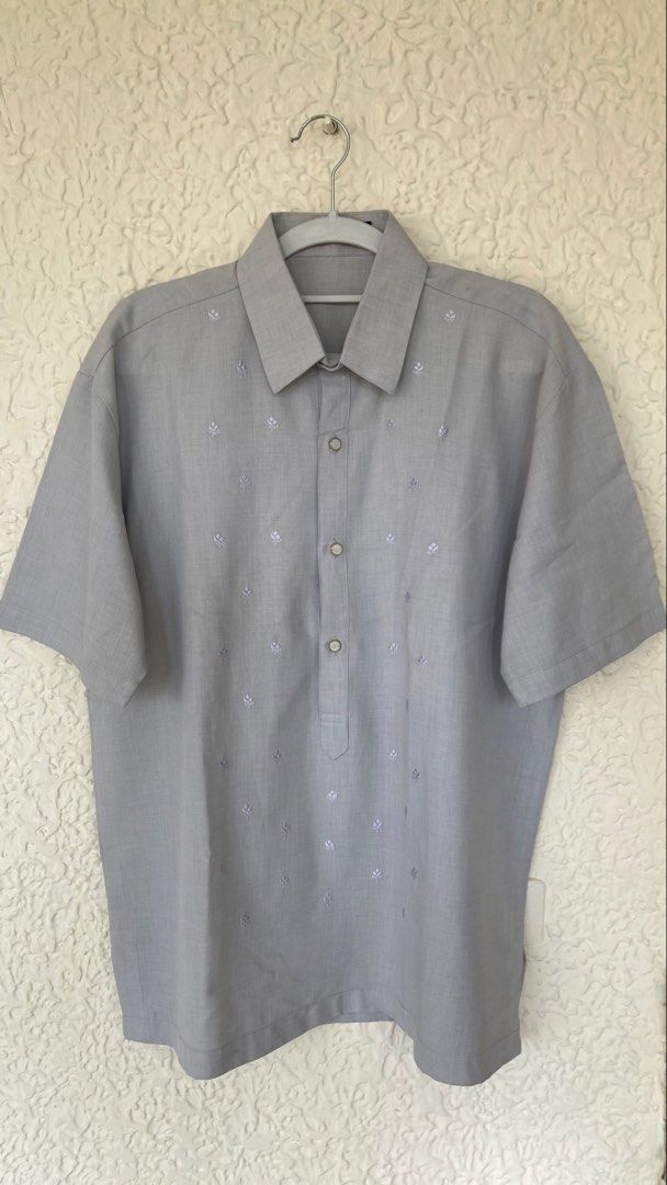 Polo Barong 3 Colors (Category: Formal Shirts) located in San Pedro. Submitted by eskimoroll (Listing ID 1470184326, Image 1). Description: Take all for 1,200 Bought from SM Dept Store Location: San Pedro, Laguna.