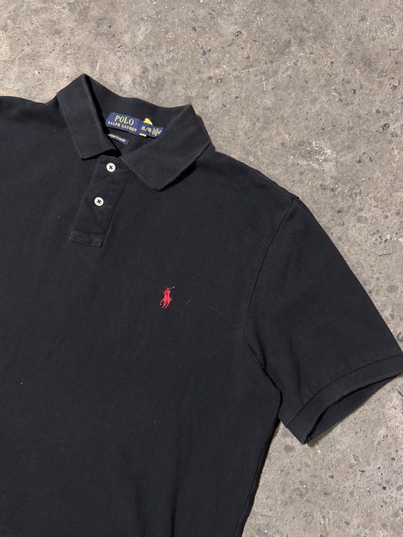 Polo Ralph Lauren Black (Category: Tshirts & Polo Shirts ) located in Pasig City. Submitted by dripthrift1600 (Listing ID 1470309715, Image 3). Description: - Polo Ralph Lauren Black - Good condition - Issue: None - Sizes: XL - Dimes: 24x28.