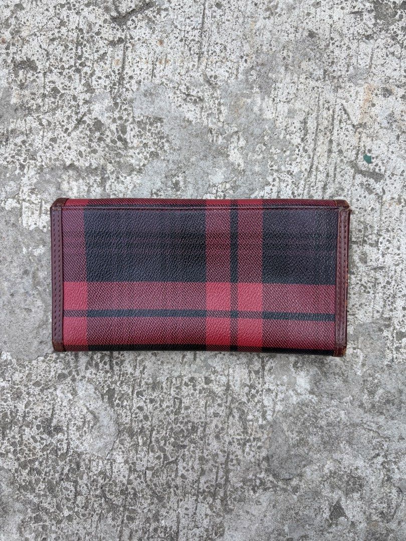 Polo Santa Roberta Plaid Long Wallet (Category: Wallets & Card holders) located in San Pedro. Submitted by wharfthrift (Listing ID 1470252764, Image 1). Description: FOR SALE ‼️ Polo Santa Roberta Plaid Long Wallet GOOD CONDITION 9/10 ISSUE CHECK 8th and 9th photos ₱990 + SF shipping via lalamove or j&t meetup around san pedro laguna.
